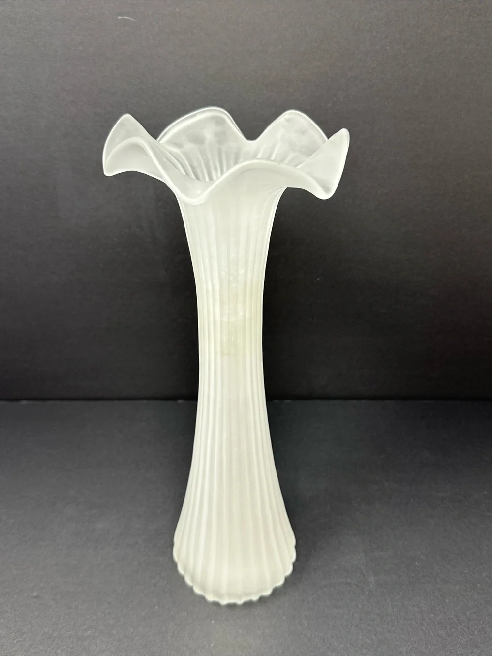 Two's Company Handblown Glass Ruffled Vase A1